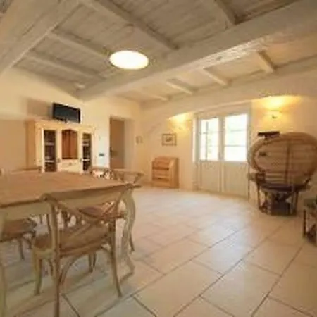 Spoleto-poolside-sleeps-20pool, Jacuzzi, Gardens - Spectacular Grounds * Spoleto