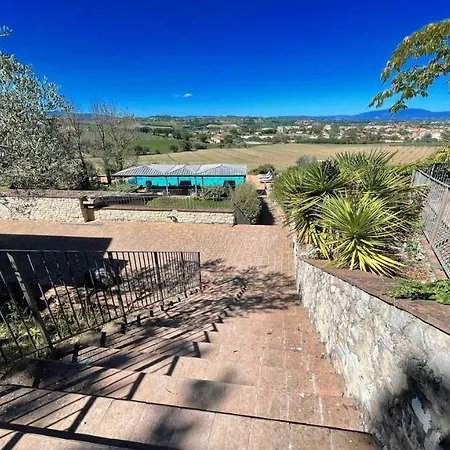 Spoleto-poolside-sleeps-20pool, Jacuzzi, Gardens - Spectacular Grounds