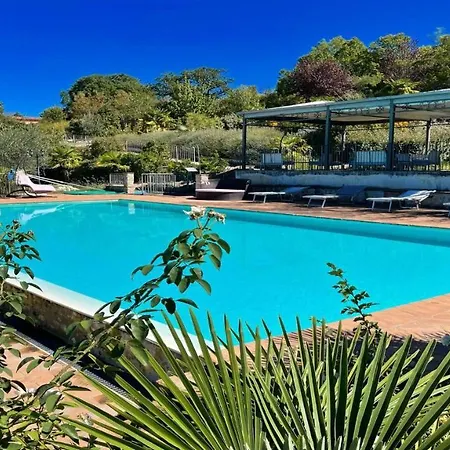 Spoleto-poolside-sleeps-20pool, Jacuzzi, Gardens - Spectacular Grounds * Spoleto