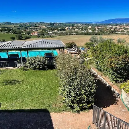 Spoleto-poolside-sleeps-20pool, Jacuzzi, Gardens - Spectacular Grounds *