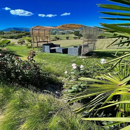Spoleto-poolside-sleeps-20pool, Jacuzzi, Gardens - Spectacular Grounds *