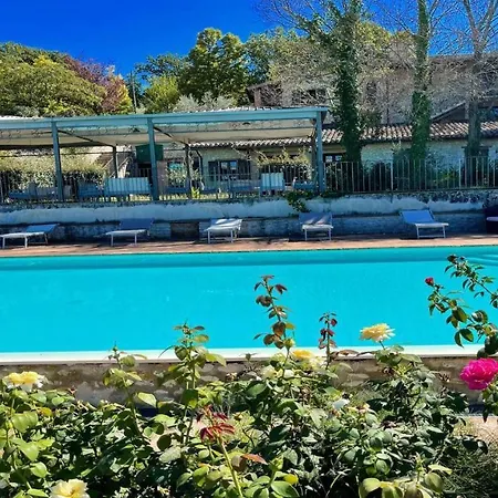 Spoleto-poolside-sleeps-20pool, Jacuzzi, Gardens - Spectacular Grounds * Spoleto